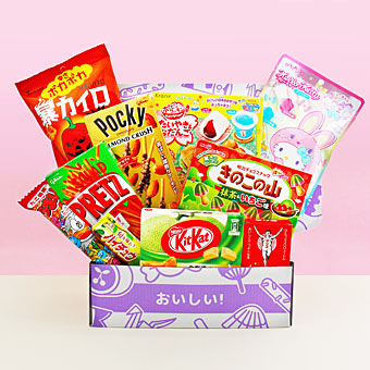Monthly japanese snack box