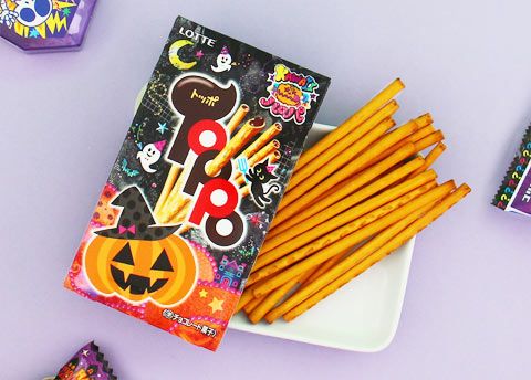 Lotte Toppo Halloween Cookie Sticks